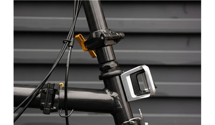 Brompton ColourLab Trägerblock vorn für Taschen